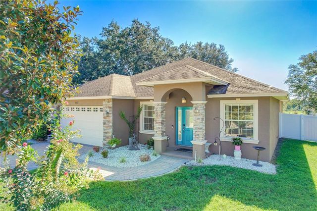 $389,800 | 112 Bentley Oaks Boulevard | Auburndale