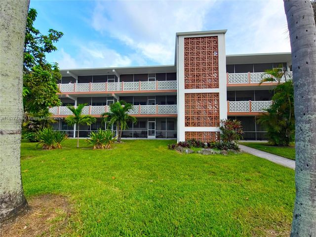 $199,000 | 1430 Northeast 170th Street, Unit 318 | Windward