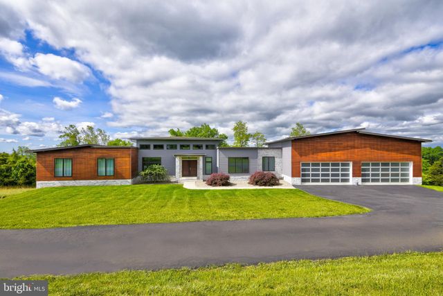 $1,550,000 | 17770 Fort Johnston Road