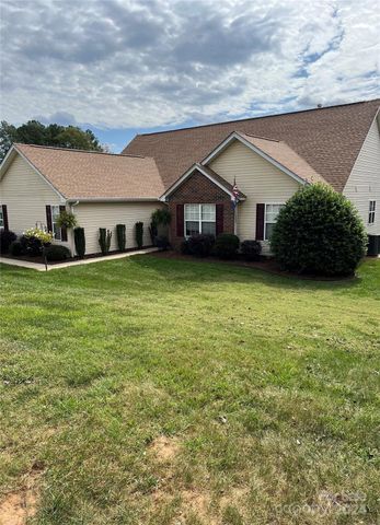 $350,000 | 2619 Stagbuck Drive | Southwest Gastonia