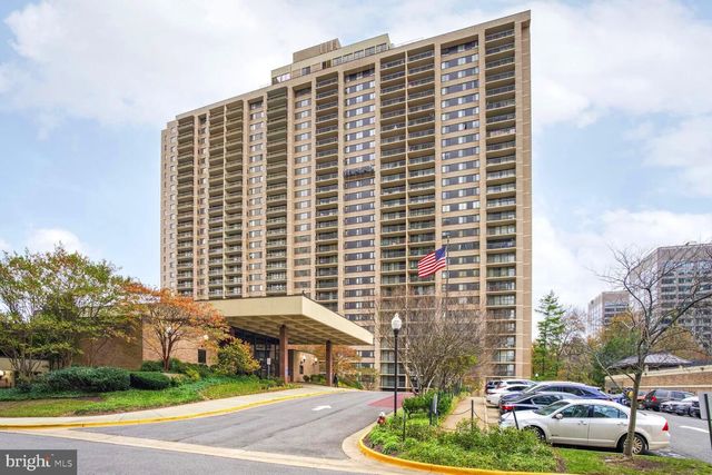 $349,900 | 5505 Seminary Road, Unit 906N | Skyline Square