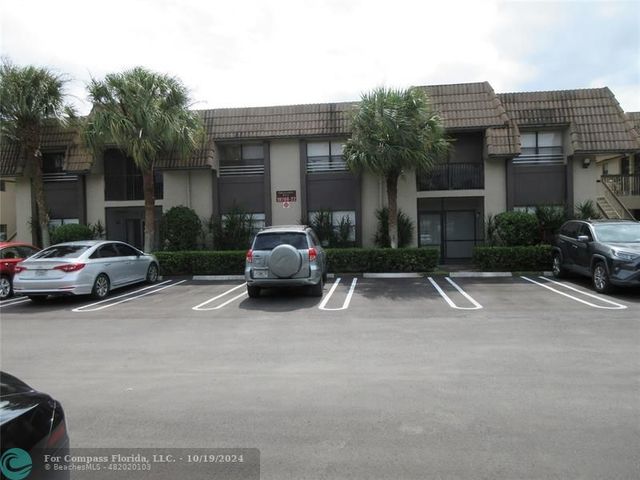 $2,000 | 10710 Royal Palm Boulevard, Unit 10710 | Country Club