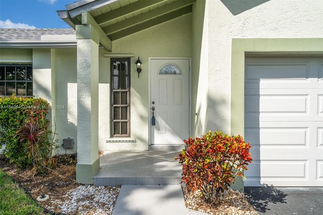 $665,000 | 2638 Northwest 98th Way | Coral Springs