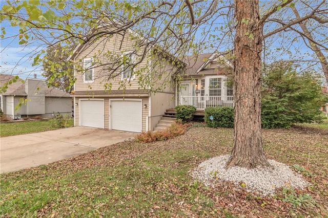 $275,000 | 1711 Sunset Drive | Regency Park