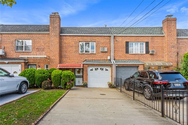 $858,000 | 69-27 53rd Avenue | Maspeth