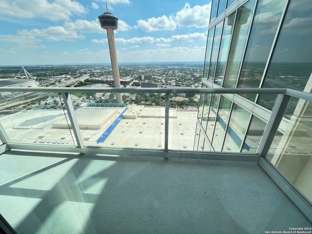 $3,600 | 610 East Market Street, Unit 3109 | Downtown San Antonio