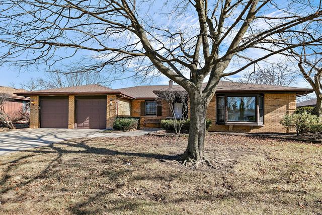 $499,900 | 125 South Knollwood Drive | Schaumburg