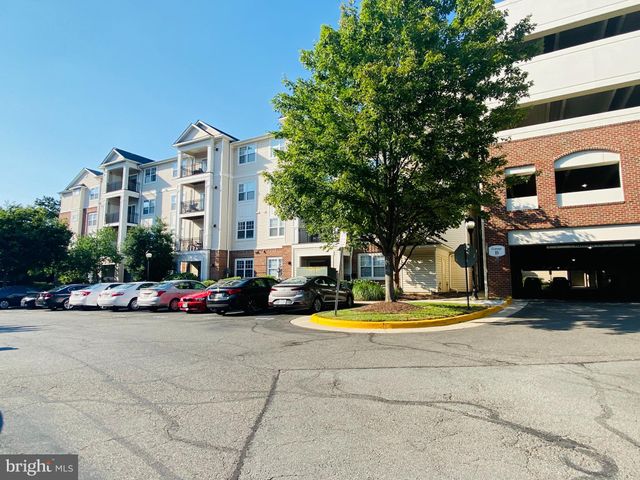 $1,800 | 12949 Centre Park Circle, Unit 401 | Bryson at Woodland Park Condominiums