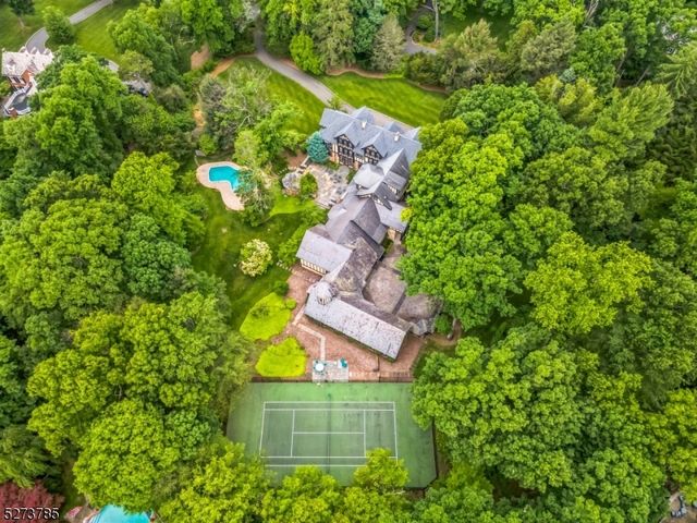 $4,750,000 | 131 Rensselaer Road | Essex Fells