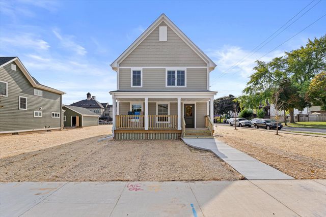 $329,900 | 2025 West Vliet Street | Midtown