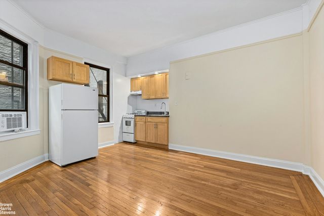 $2,550 | 245 West 75th Street, Unit 2E | Upper West Side