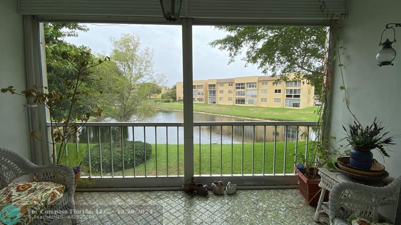 Screened-In Patio