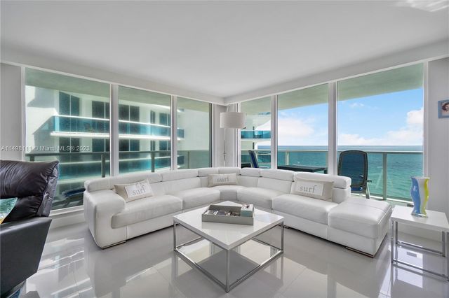 $1,025,000 | 2751 South Ocean Drive, Unit 1404N | South Central Beach