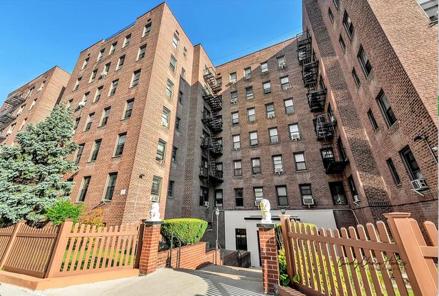 $375,000 | 66-15 Wetherole Street, Unit B19 | Rego Park