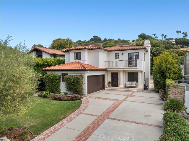 $2,750,000 | 2308 Vía Rivera | Lunada Bay-Margate