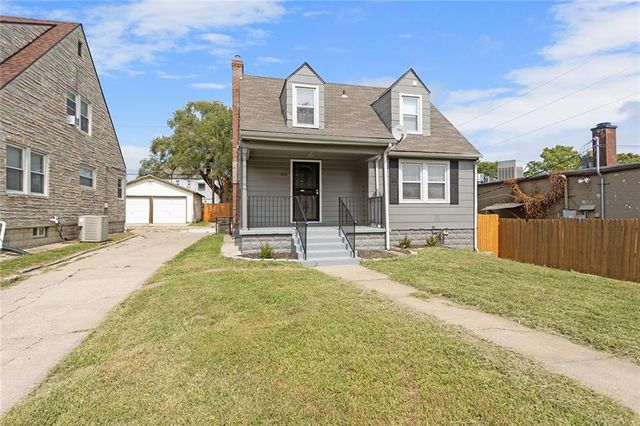 $219,000 | 936 East Gregory Boulevard | Holmes Park