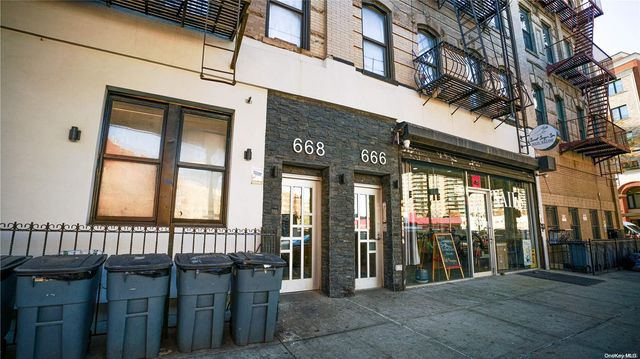 $399,999 | 668 Broadway, Unit 11 | Williamsburg