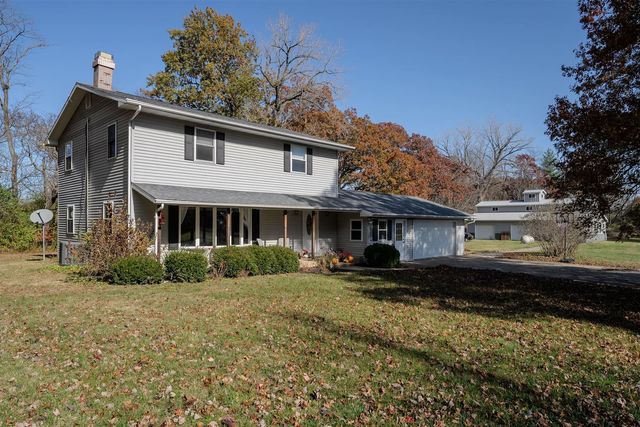 $344,900 | 7773 Carl Springs Road | Wapella Township - De Witt County