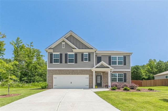 $404,999 | 6912 Oak Valley Drive | Douglasville