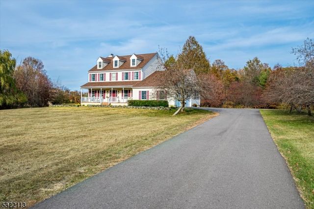 $849,000 | 4 Carriage Trail | East Rocky Hill