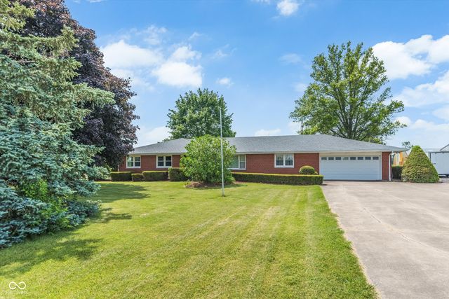 $499,900 | 5735 400 South | Taylor Township - Howard County