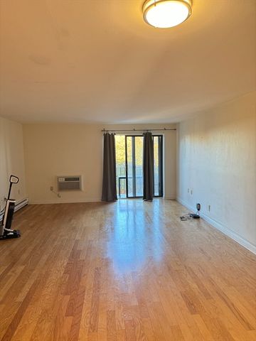 $2,500 | 1321 Worcester Road, Unit 510 | Framingham Center