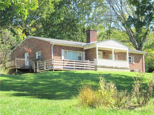 $224,900 | 198 Horseshoe Drive | South Buffalo Township - Armstrong County