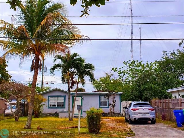 $379,900 | 6044 Southwest 37th Street | Miramar Isles