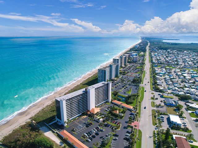 $750,000 | 10410 South Ocean Drive, Unit 1109 | Hutchinson Island South