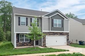 $2,200 | 4018 Village Boulevard Northwest | Conover