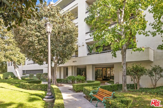 $1,399,000 | 2142 Century Park Lane, Unit 210 | Century City