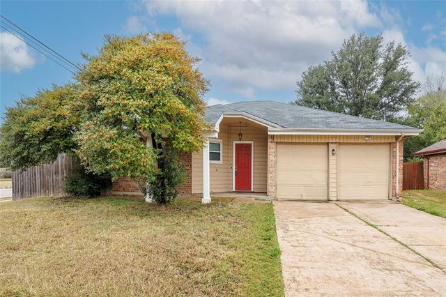 $1,950 | 5318 Yaupon Drive | Fairfield