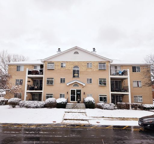 $2,200 | 457 Valley Drive, Unit 304 | Naperville