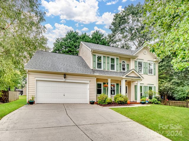 $405,000 | 1516 Candlewyck Court | Kannapolis