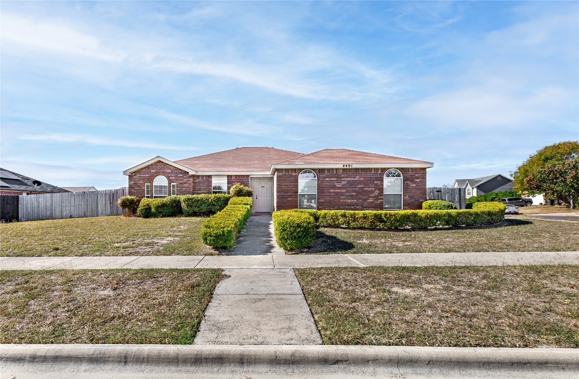 front view of house with a yard