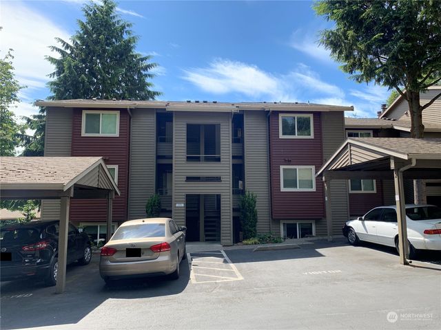 $242,500 | 15715 4th Avenue South, Unit 211 | Five Corners