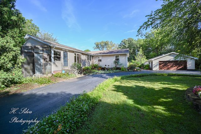 $449,900 | 8716 Bard Road | Crystal Lake