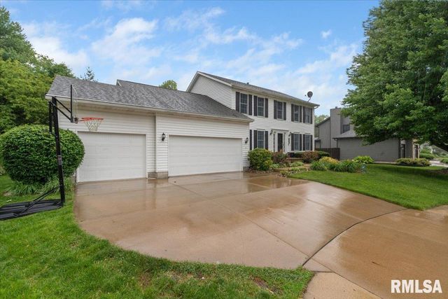 $389,900 | 5510 20th Ave Court | Moline