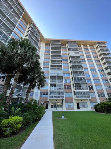 $2,300 | 10777 West Sample Road, Unit 301 | Country Club Village