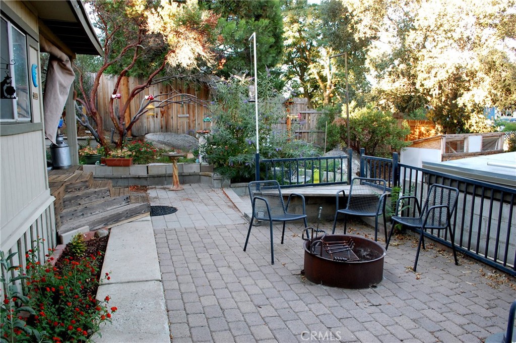 a view of outdoor space yard and patio