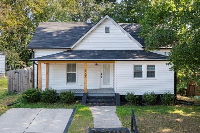 $1,950 | 2305 Ashe Street | Hoover Road