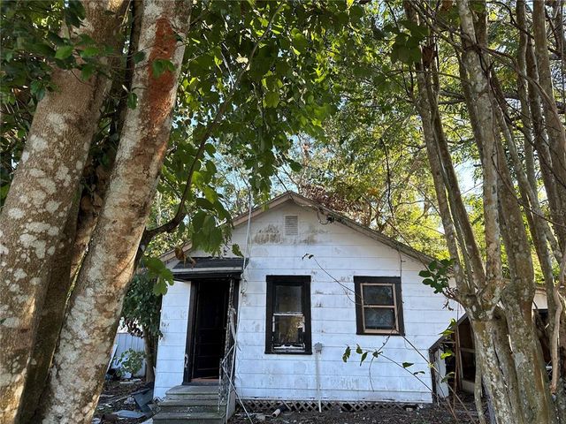 $80,000 | 38620 8th Avenue | Historic Jeffries