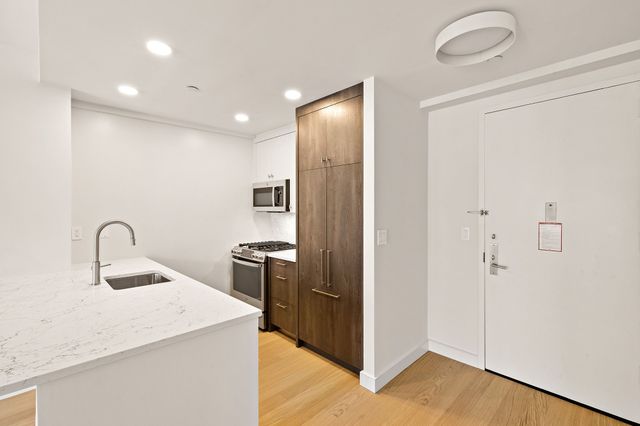 $7,125 | 55 West 25th Street, Unit 30F | NoMad