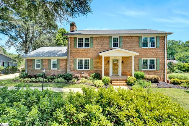 $540,000 | 204 Lambourn Way | Wade Hampton