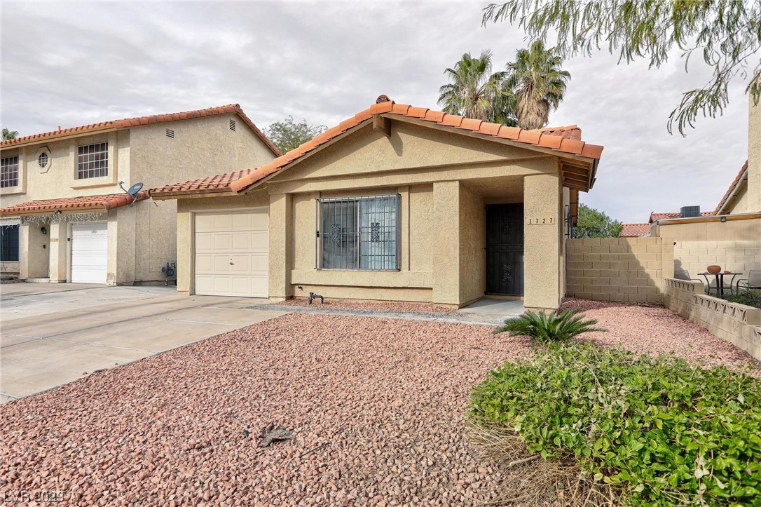 1727 Carita Avenue Henderson NV 89014 Compass