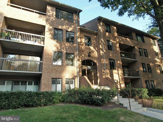 $2,450 | 5809 Edson Lane, Unit 101 | Georgetown Village Condominiums