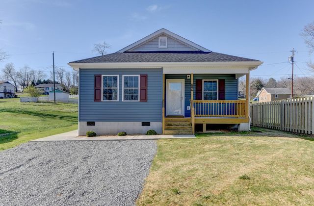 $275,900 | 806 12th Street | Altavista