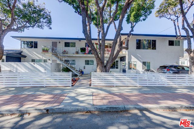 $2,300 | 1645 Beech Avenue, Unit 3 | Old Torrance