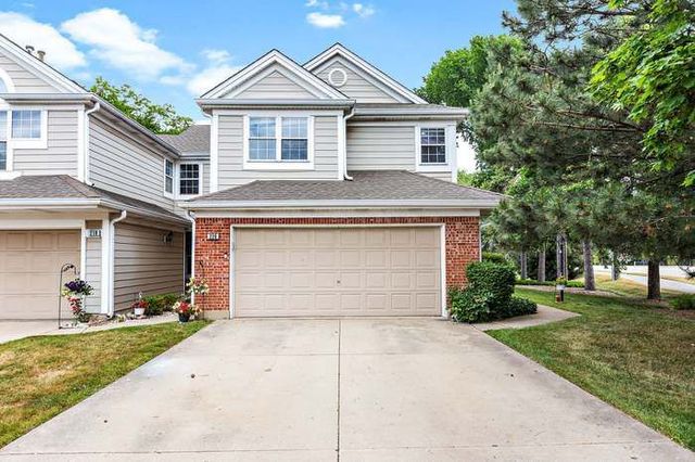 $419,900 | 220 Woodstone Drive | Buffalo Grove