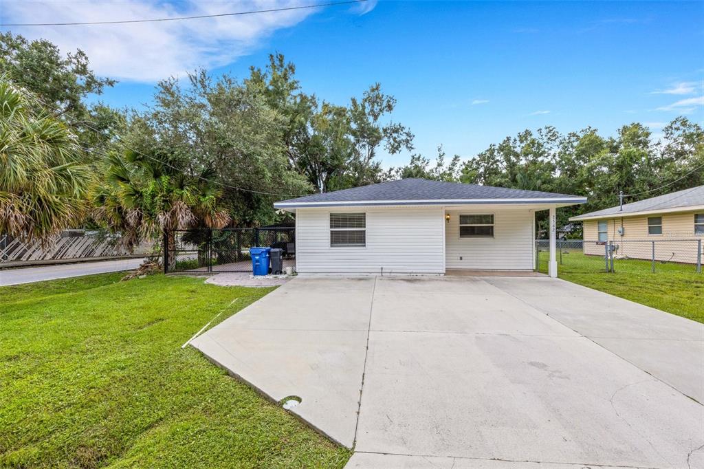 front view of house with a yard